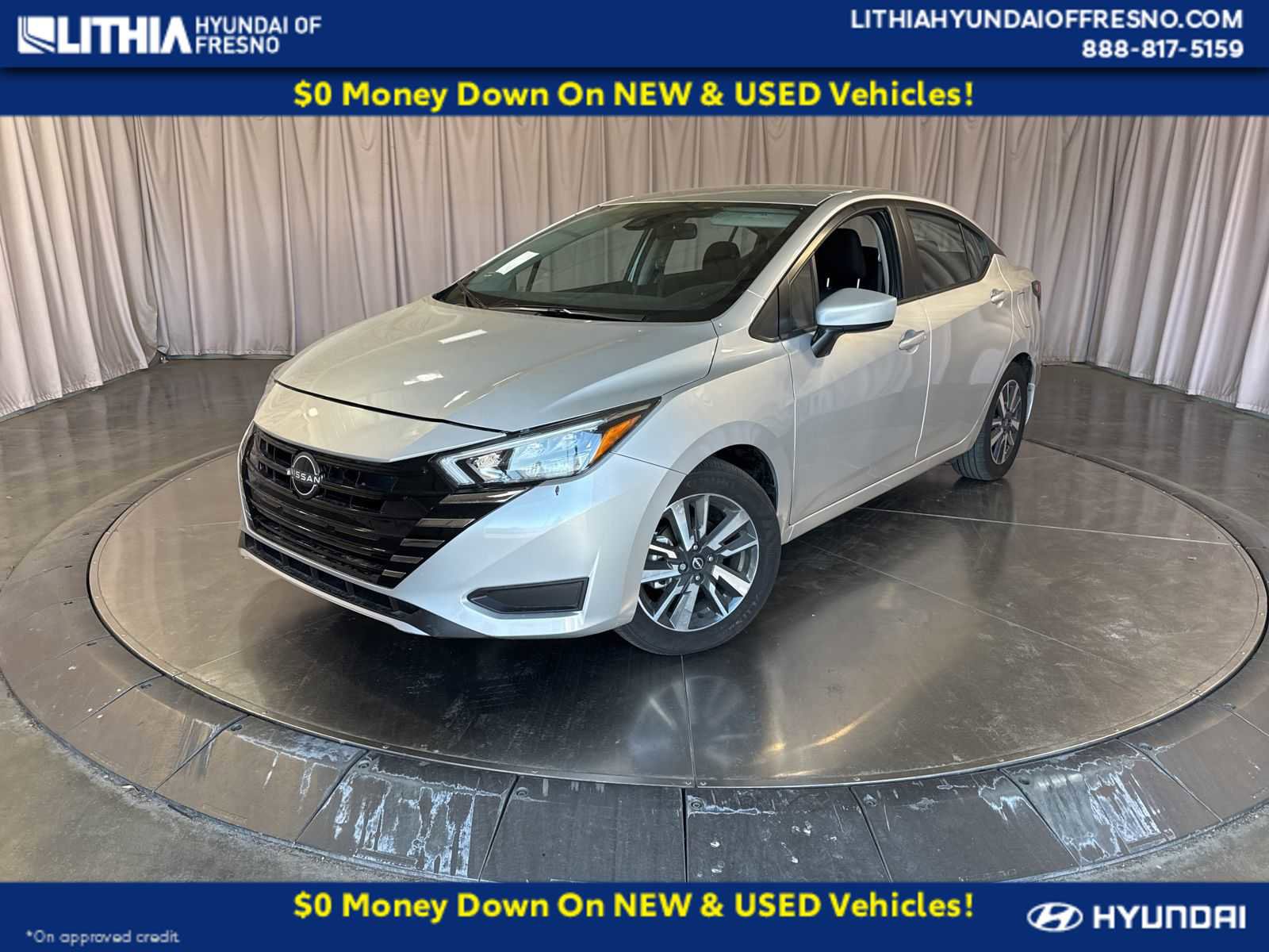 Used 2025 Nissan Versa SV w/ Trunk Package image 1