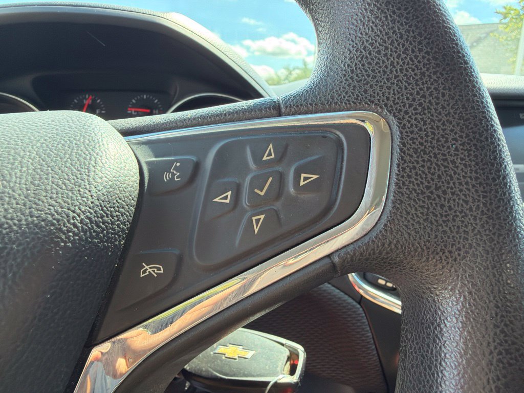 Used 2017 Chevrolet Cruze LT FWD image 8