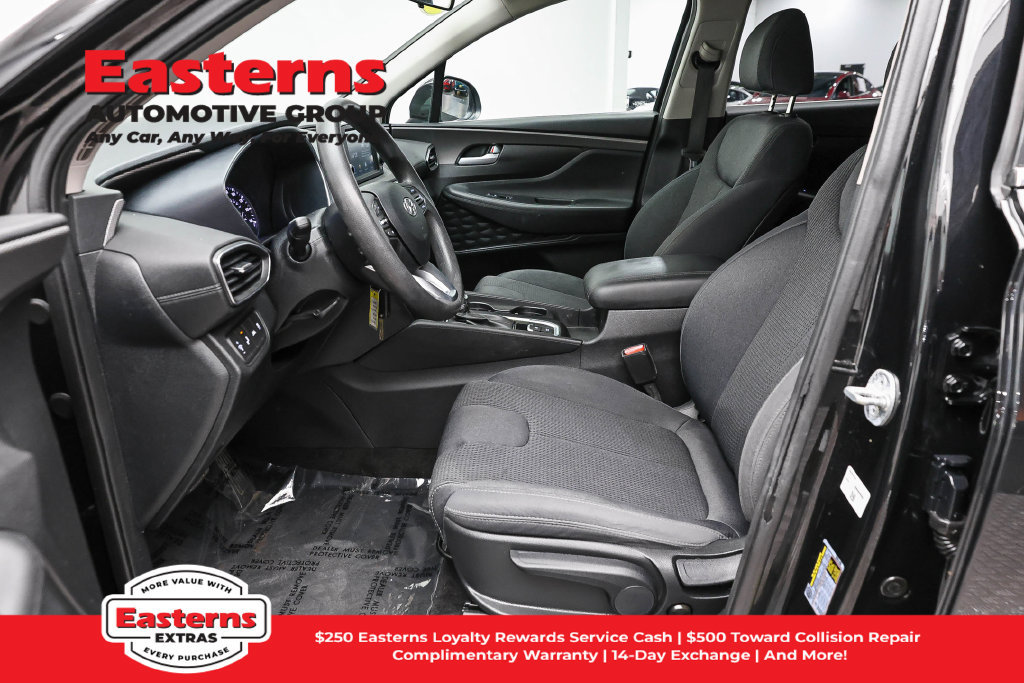 Used 2019 Hyundai Santa Fe SE FWD image 14