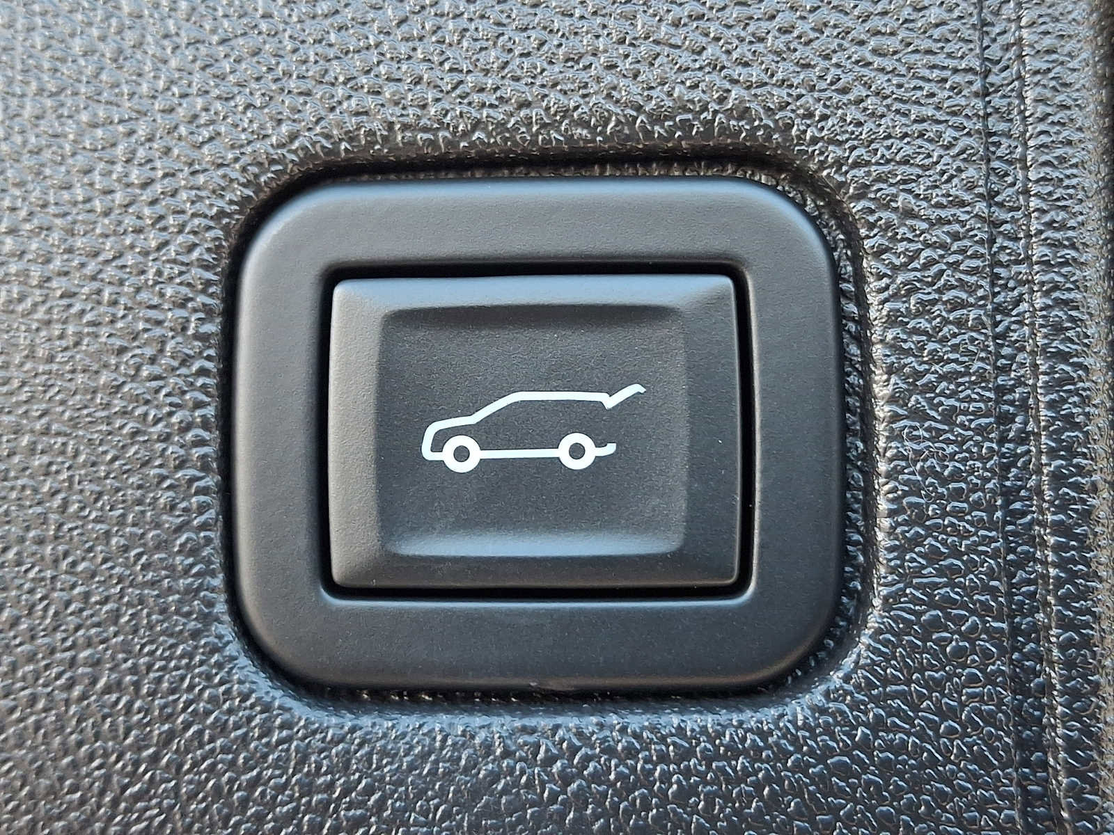 Certified 2023 GMC Terrain SLE w/ Driver Convenience Package AWD/4WD image 28