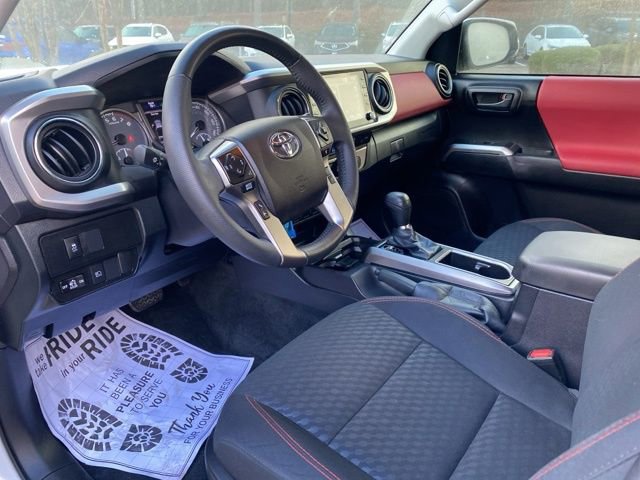 Used 2021 Toyota Tacoma SR5 AWD/4WD image 6