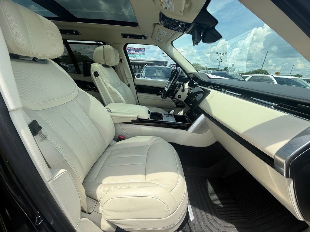 Used 2024 Land Rover Range Rover Autobiography AWD/4WD image 25