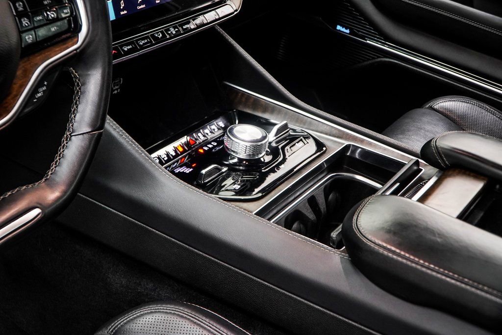 Used 2024 Jeep Grand Wagoneer L 4WD image 16