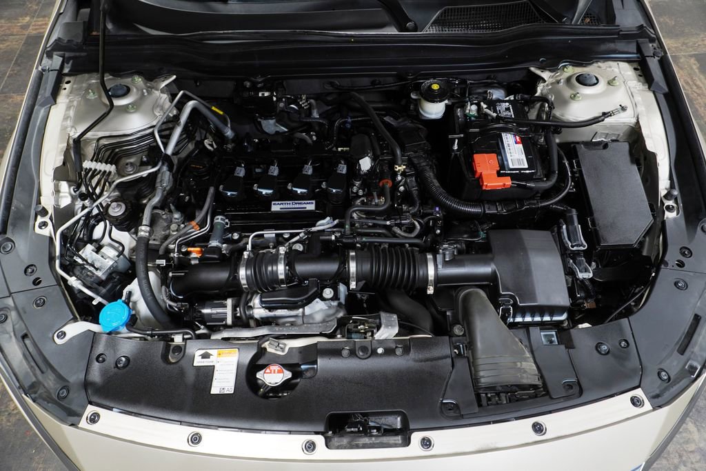 Used 2020 Honda Accord EX image 9