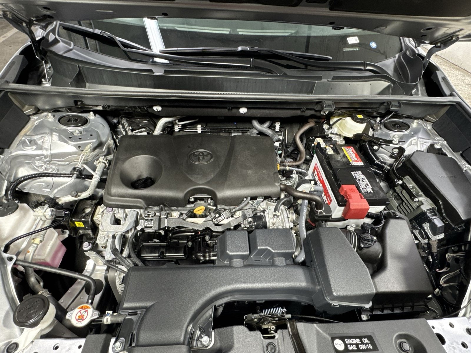 Used 2025 Toyota RAV4 LE AWD/4WD image 40