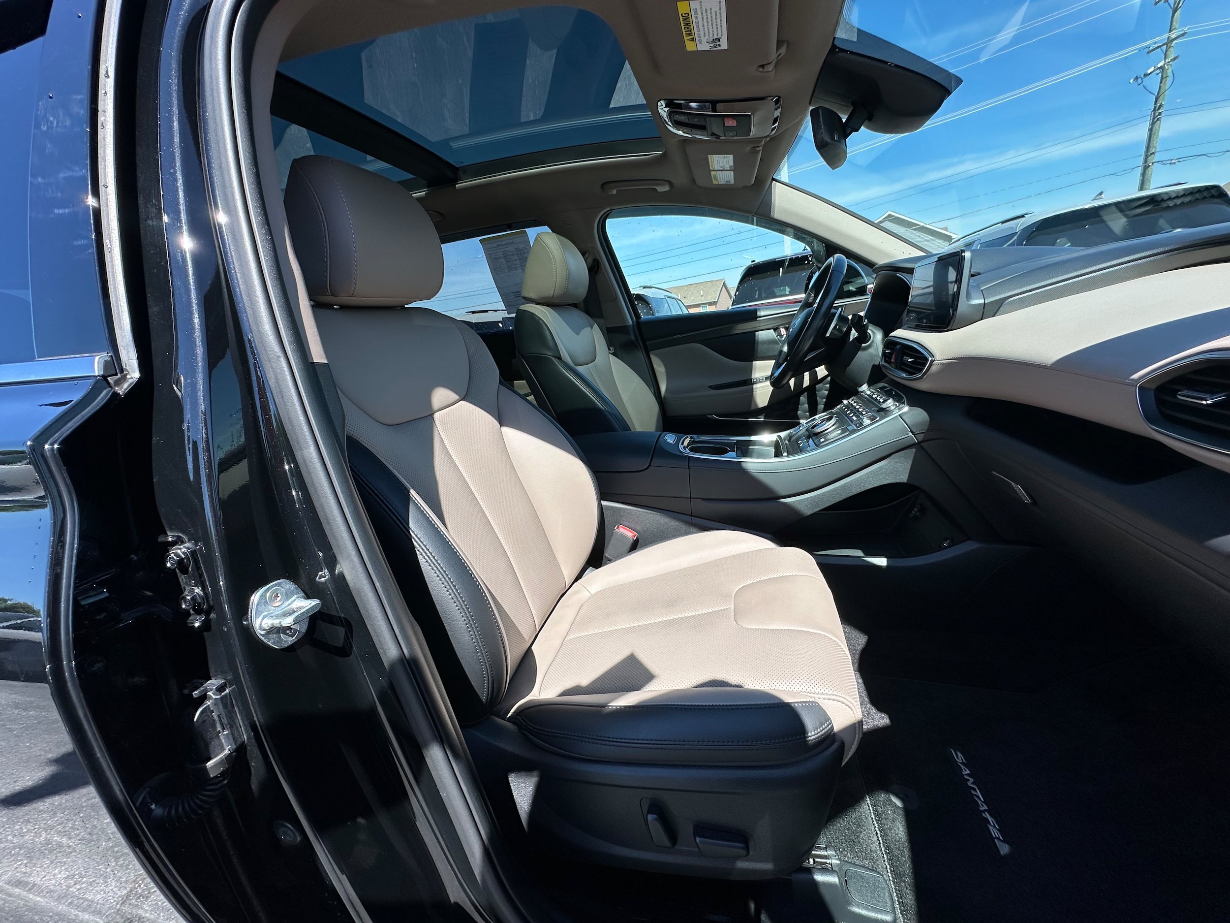 Used 2023 Hyundai Santa Fe SEL w/ Premium Package AWD/4WD image 19