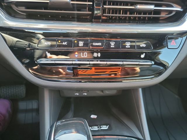 New 2026 Buick Envista Sport Touring FWD image 22