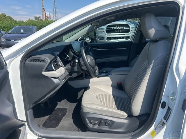 Used 2024 Toyota Camry SE image 13