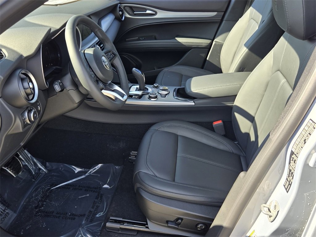 New 2026 Alfa Romeo Stelvio Sprint w/ Convenience Package image 6