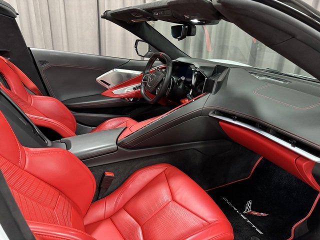 Used 2023 Chevrolet Corvette Stingray w/ Z51 Performance Package image 16