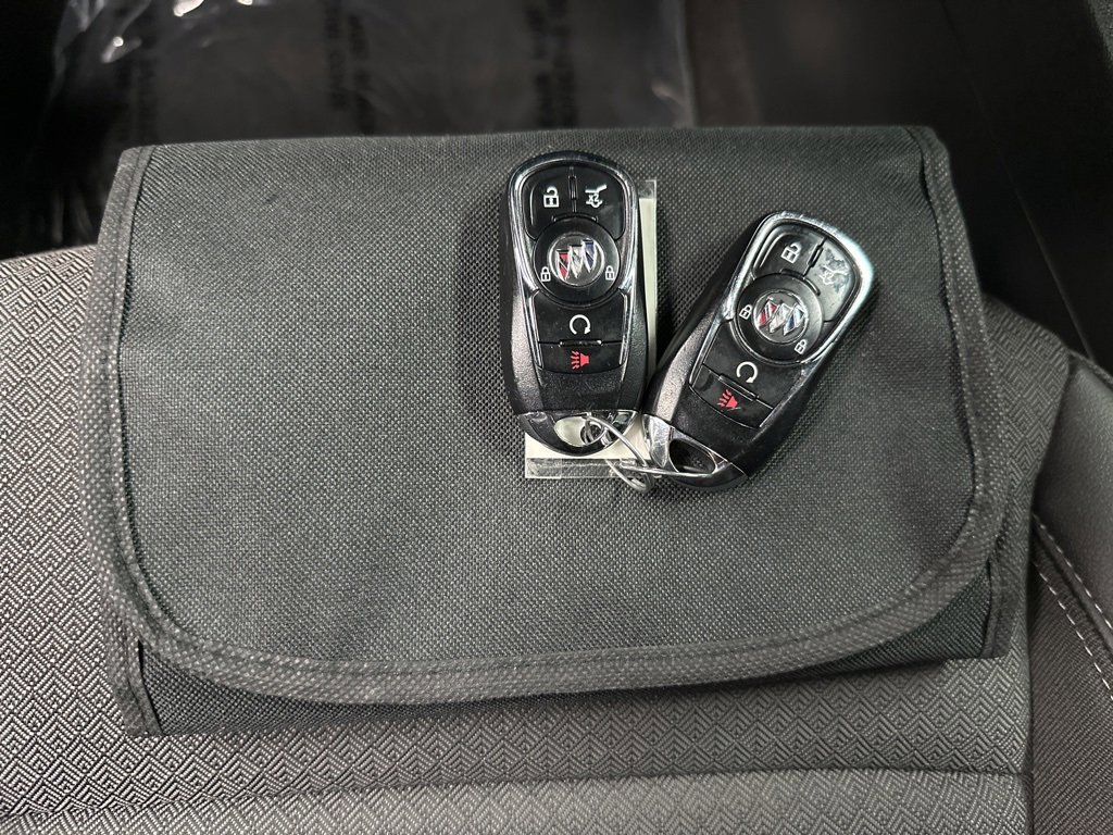 Used 2023 Buick Encore GX Select w/ Sport Touring Package image 41