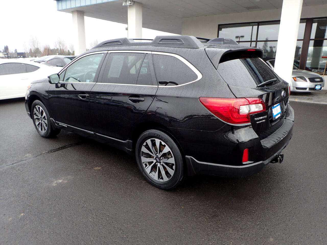 Used 2016 Subaru Outback 2.5i Limited image 3