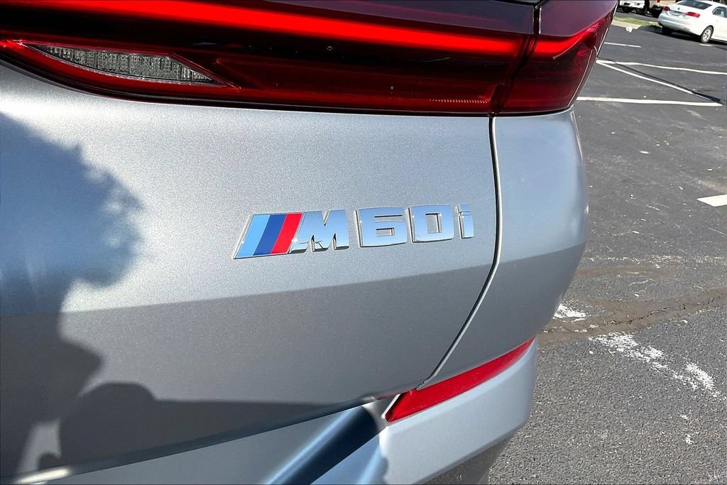 Used 2025 BMW X6 M60i AWD/4WD image 24