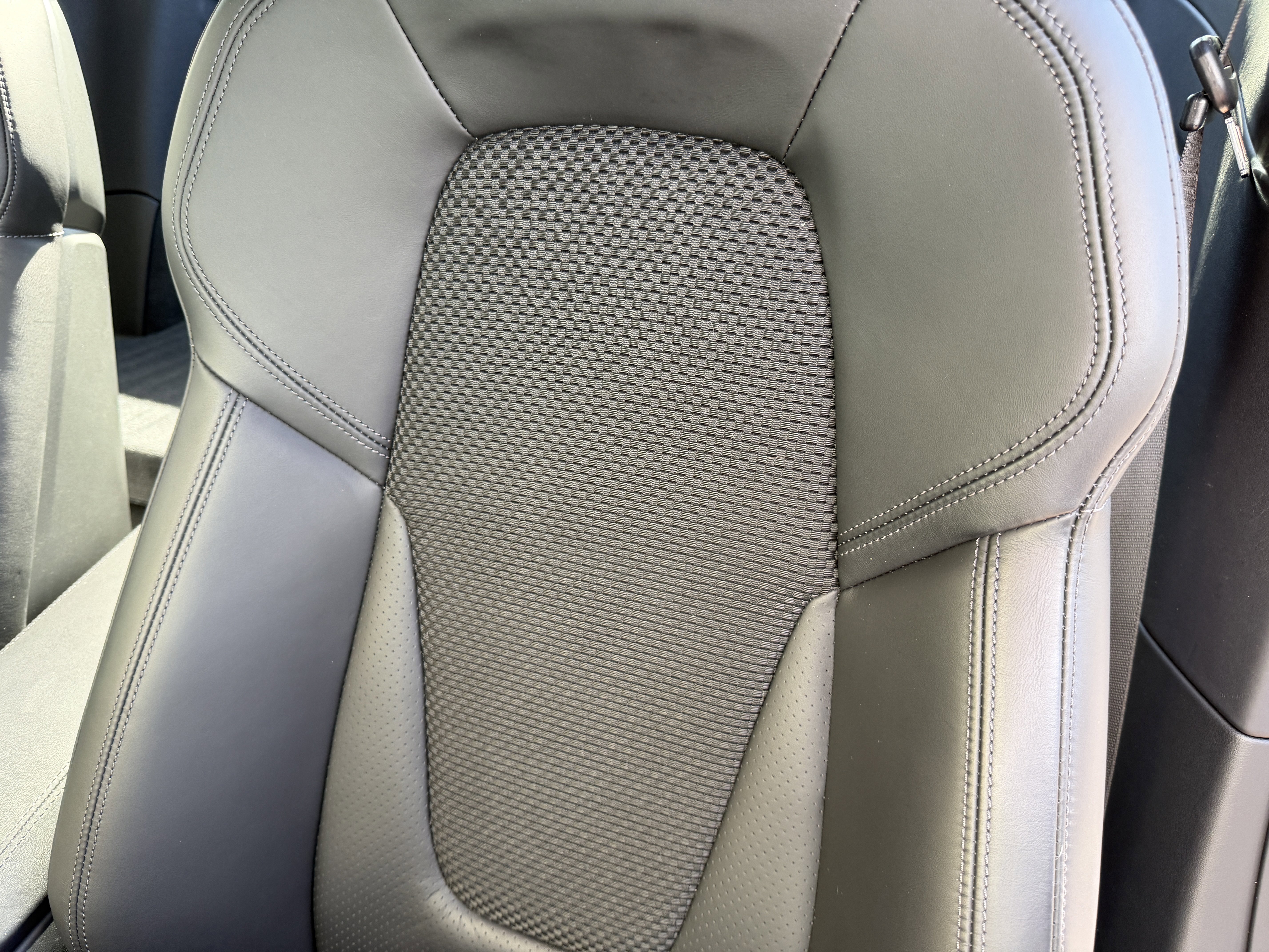 Certified 2024 Porsche 911 Carrera T image 5