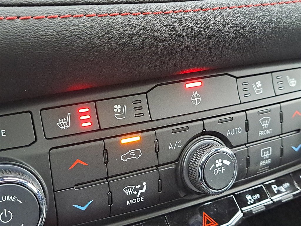 New 2026 Dodge Durango GT image 9