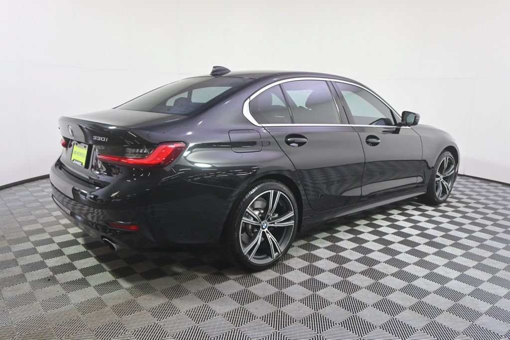 Used 2021 BMW 330i xDrive Sedan w/ Premium Package AWD/4WD image 7