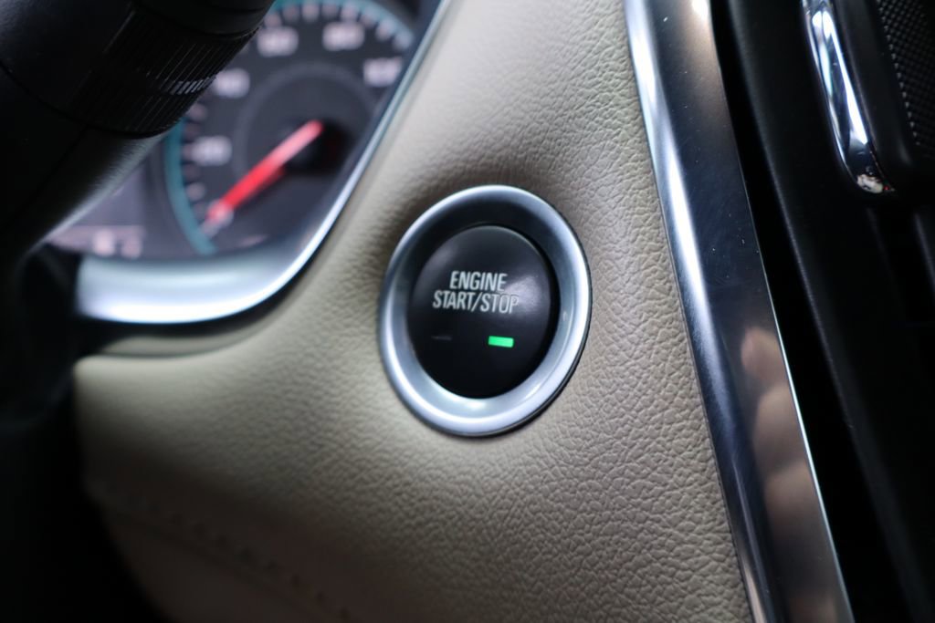 Used 2022 Chevrolet Traverse LS AWD/4WD image 17