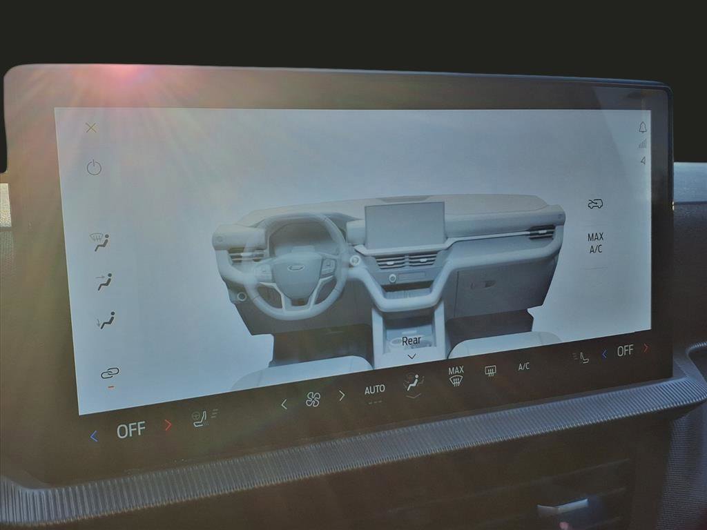 Used 2025 Ford Explorer ST image 8