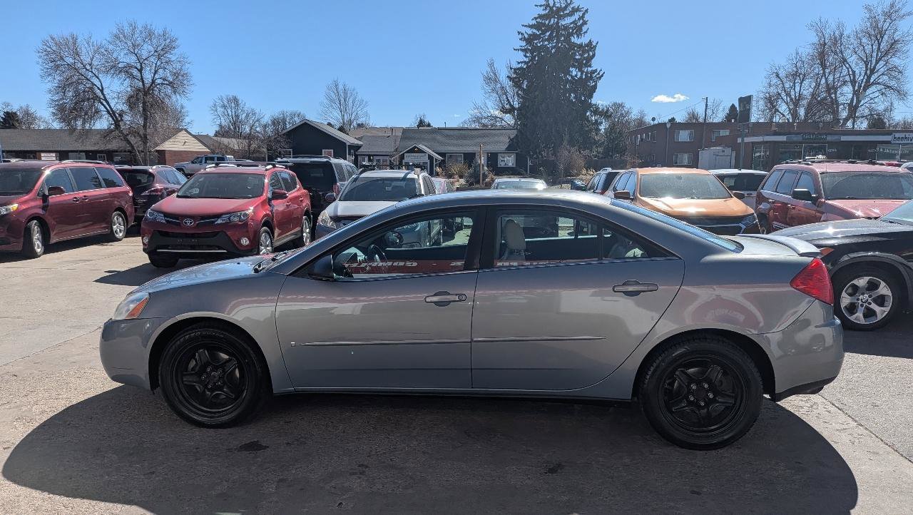 Used 2009 Pontiac G6 Sedan w/ Sport Package 1 FWD image 7