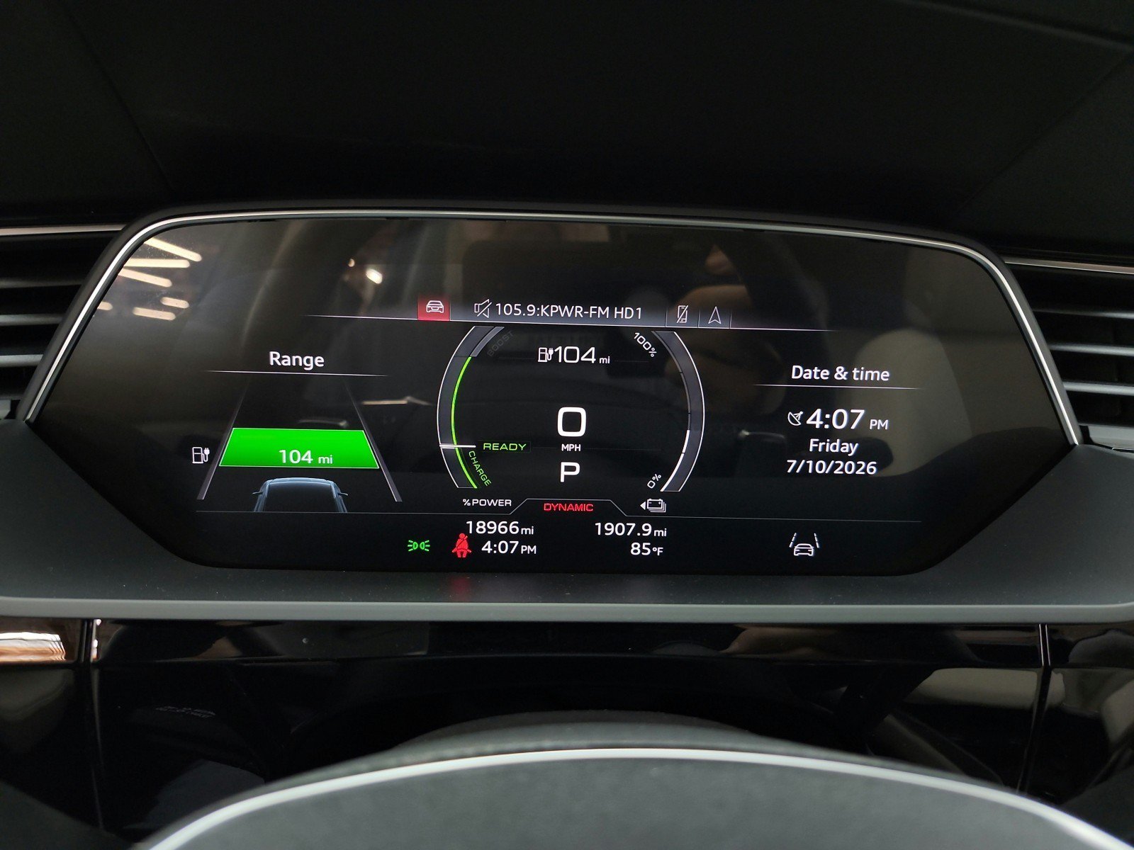 Used 2024 Audi Q8 e-tron Premium Plus w/ Premium Plus Package AWD/4WD image 10