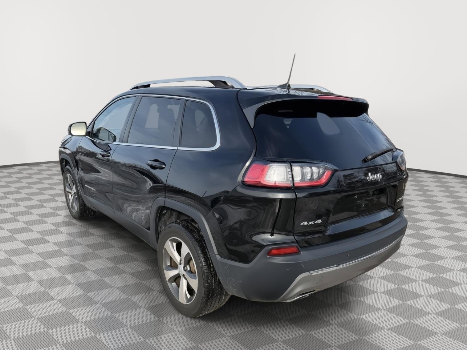 Used 2020 Jeep Cherokee Limited image 5