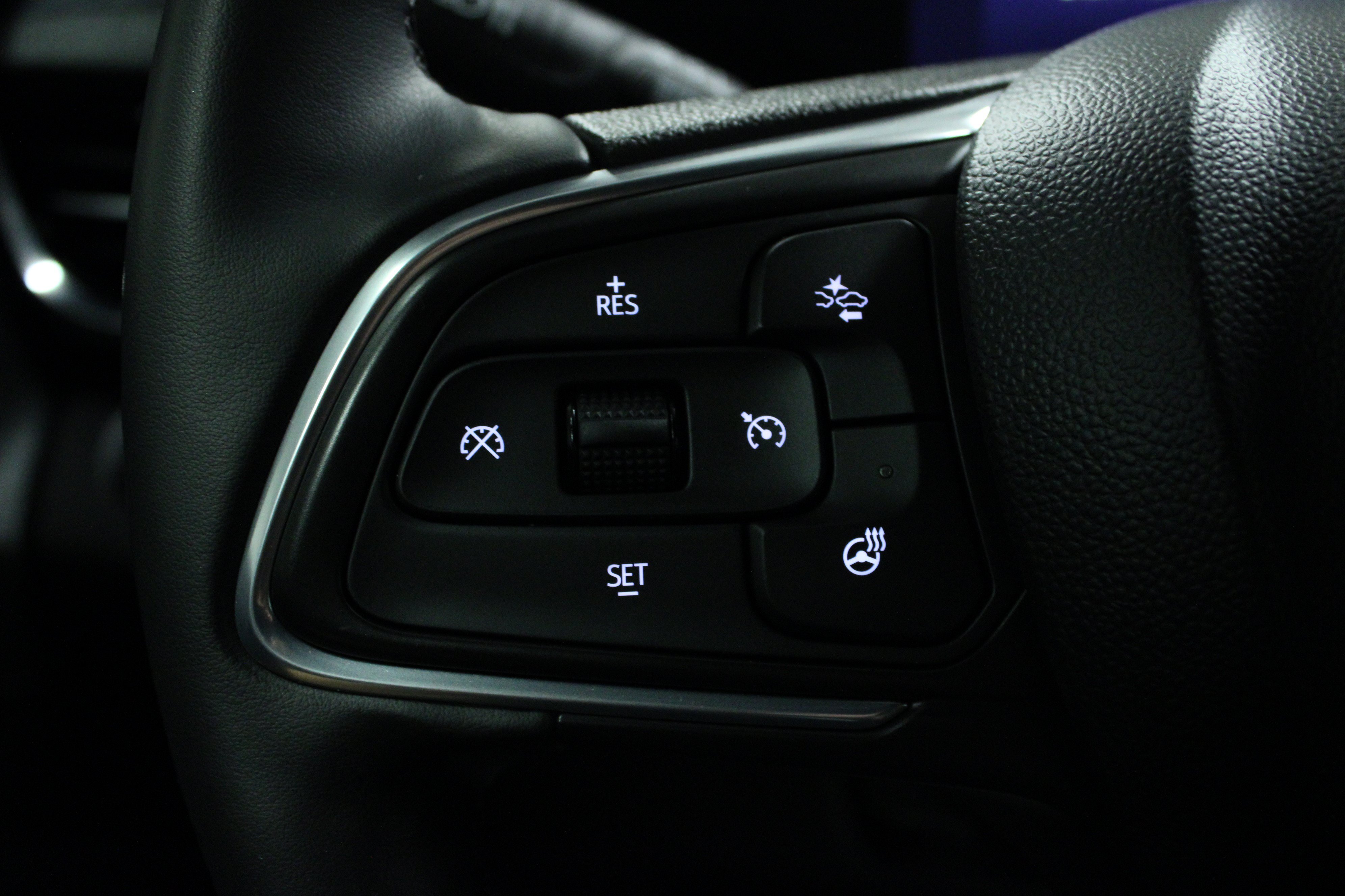 Used 2024 Buick Envista Sport Touring w/ Convenience I Package FWD image 20