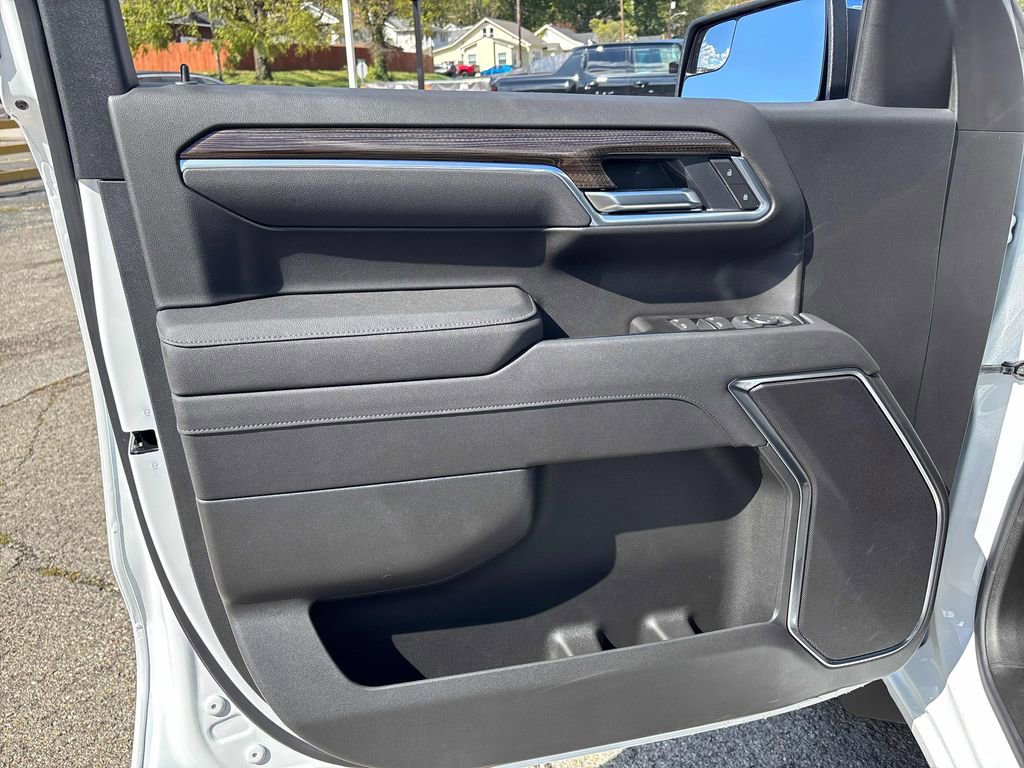 New 2026 Chevrolet Silverado 1500 LT w/ All Star Edition Plus image 16