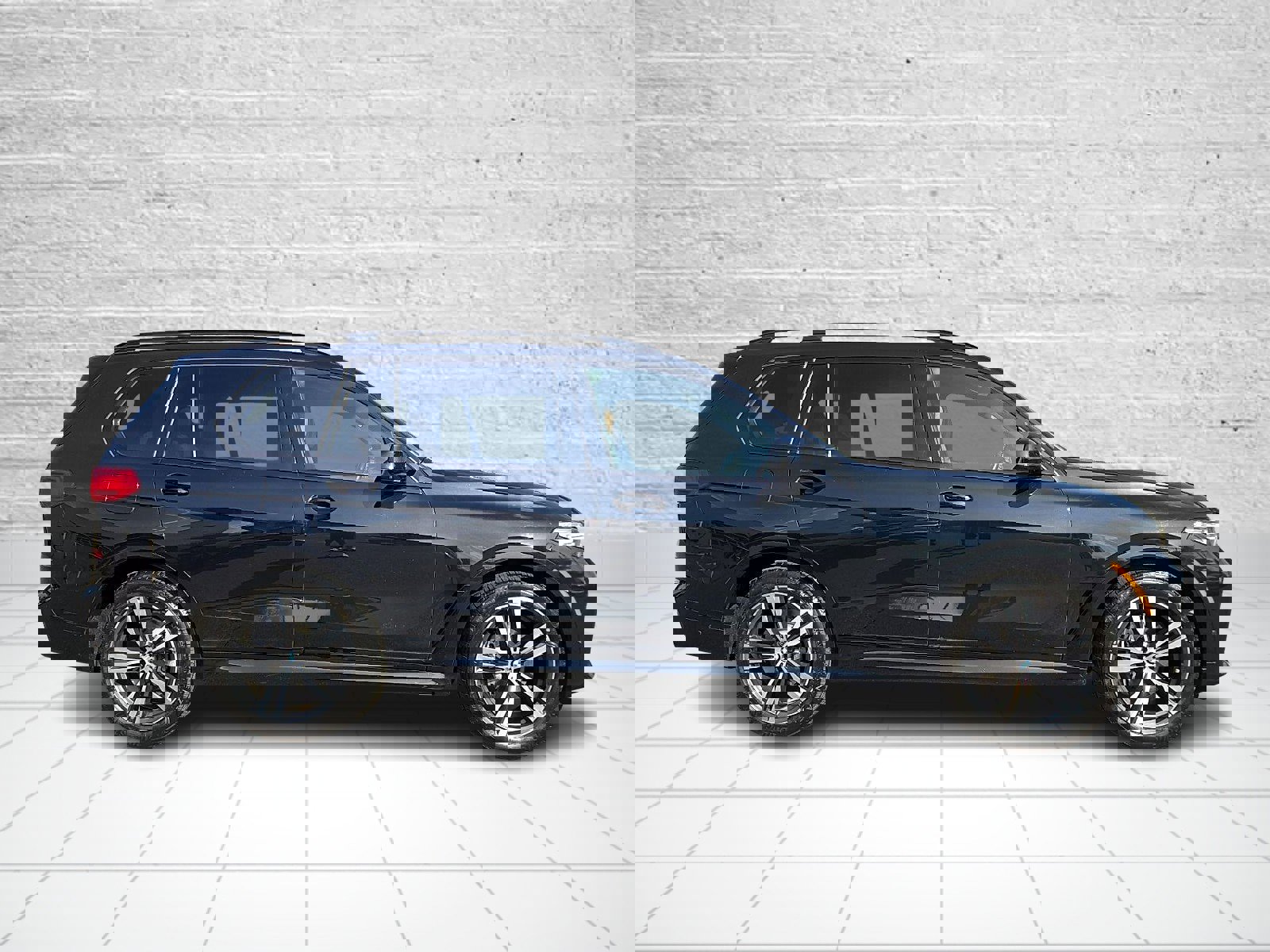 Used 2022 BMW X7 xDrive40i w/ M Sport Package image 7