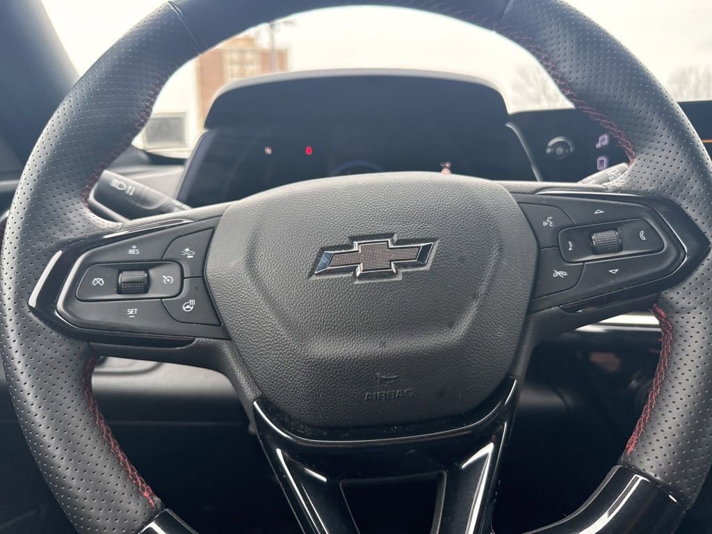 Used 2024 Chevrolet Trax RS w/ Driver Confidence Package image 21