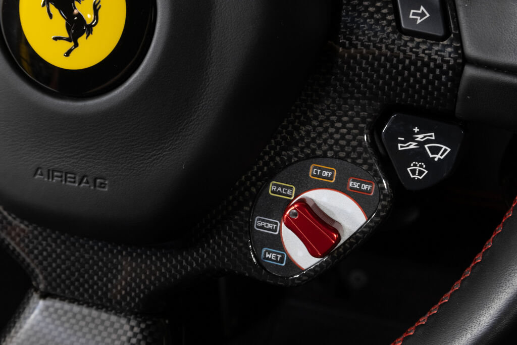 Used 2015 Ferrari 458 Speciale Coupe RWD image 33