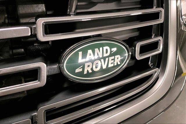 Certified 2026 Land Rover Range Rover Velar Dynamic SE AWD/4WD image 32