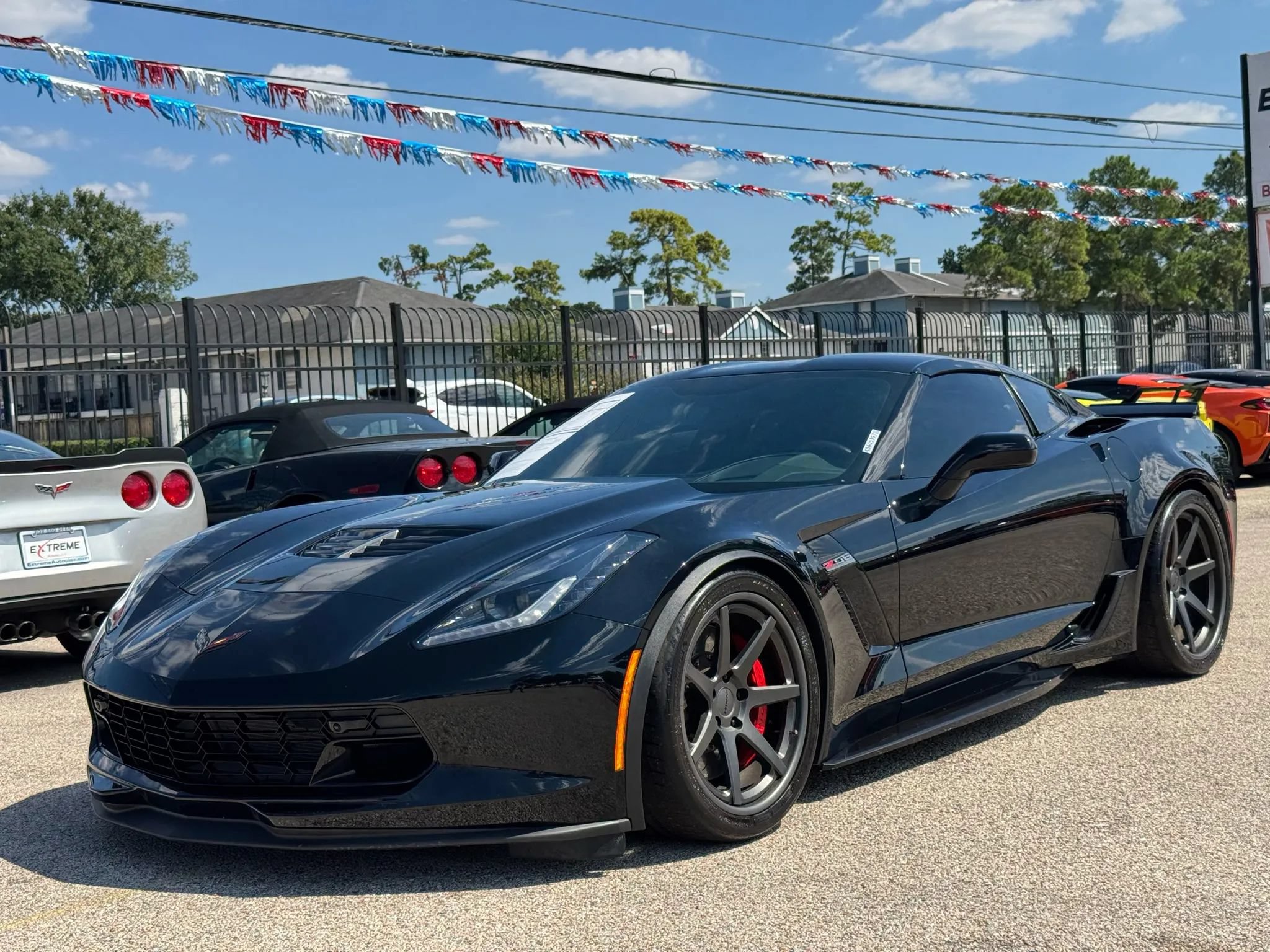 Used 2019 Chevrolet Corvette Z06 RWD image 3