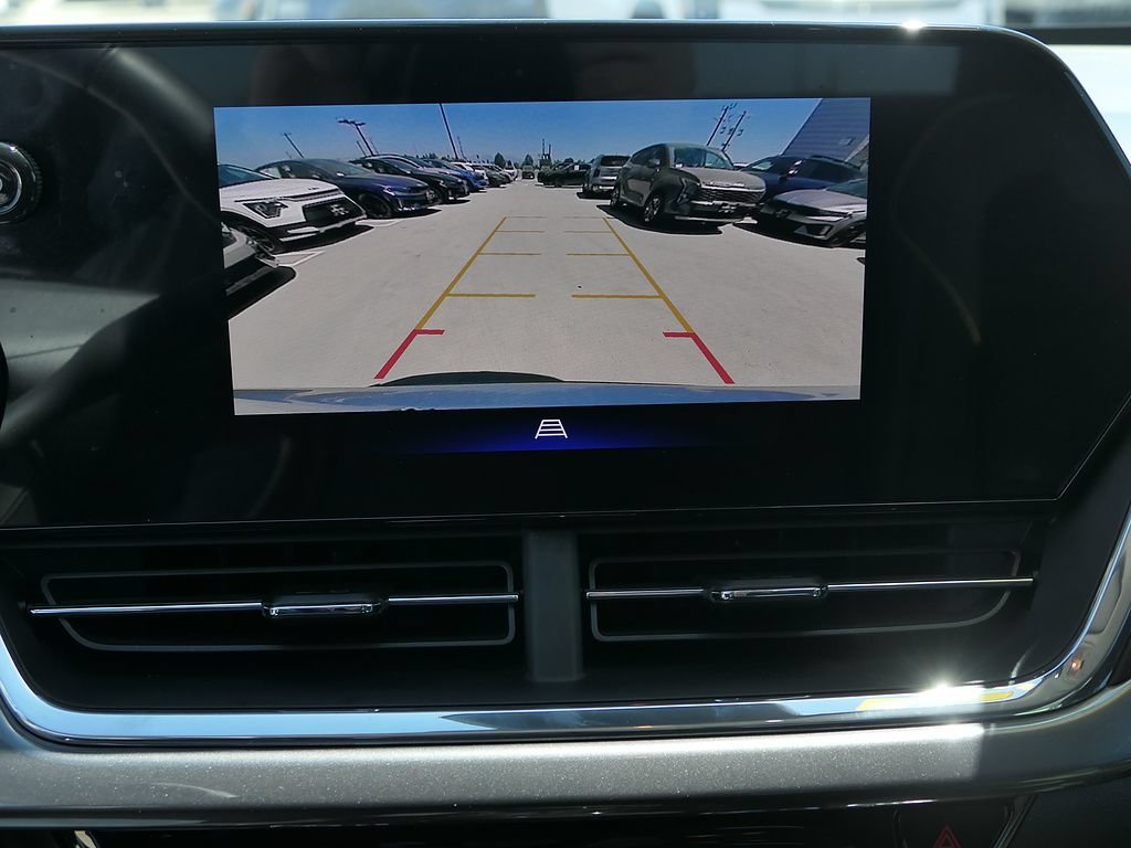 Used 2026 Chevrolet Trax ACTIV FWD image 20