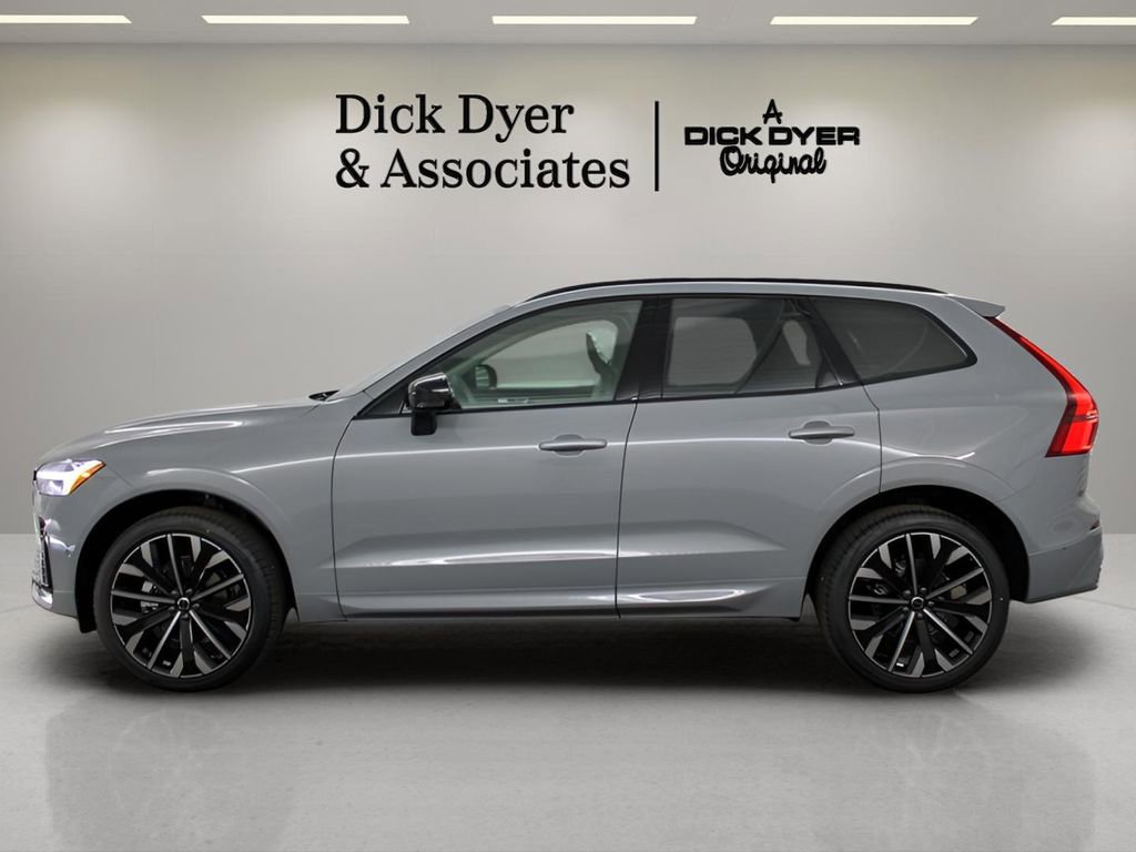 New 2026 Volvo XC60 B5 Ultra w/ Protection Package Premier AWD/4WD image 5