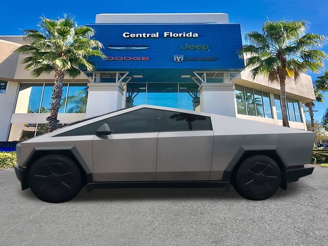 Used 2024 Tesla Cybertruck AWD Crew Cab image 8