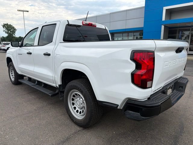 Used 2024 Chevrolet Colorado W/T RWD image 10