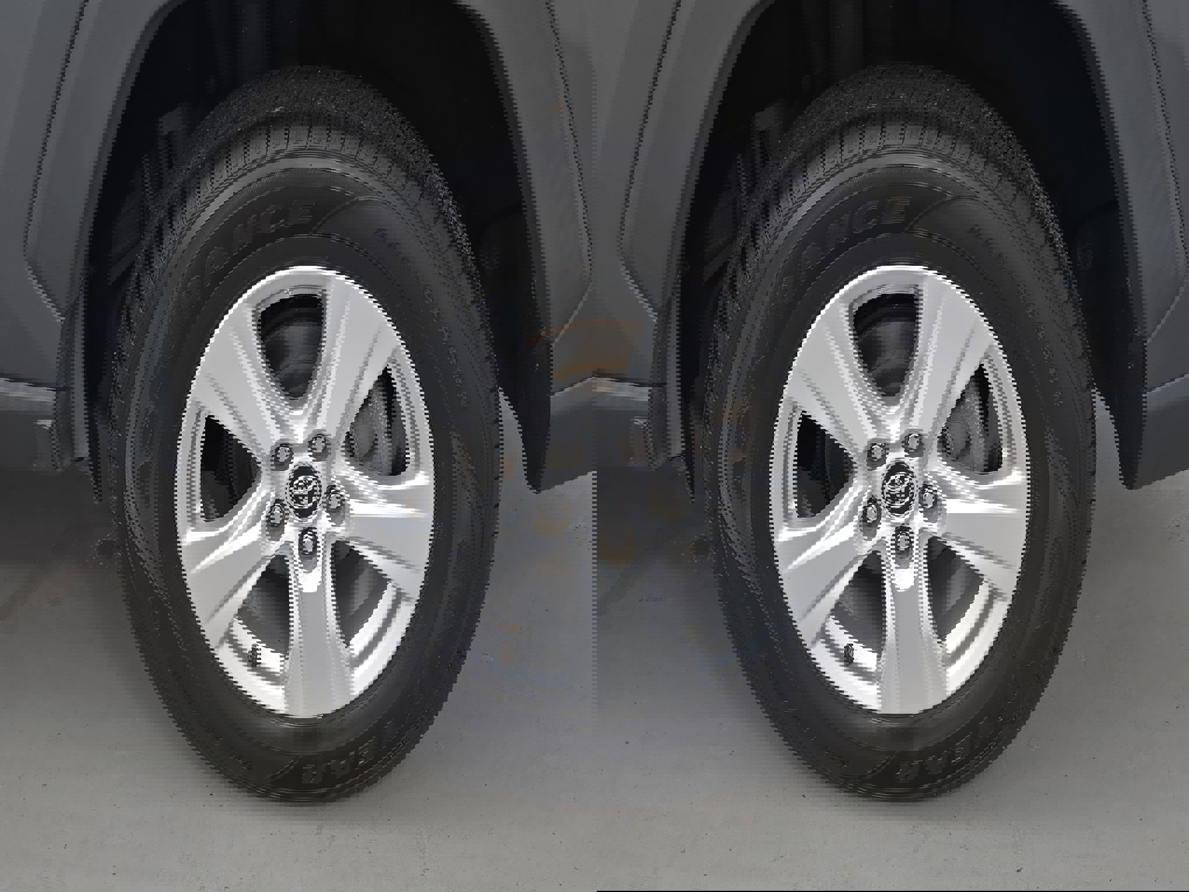 Used 2021 Toyota RAV4 XLE image 31