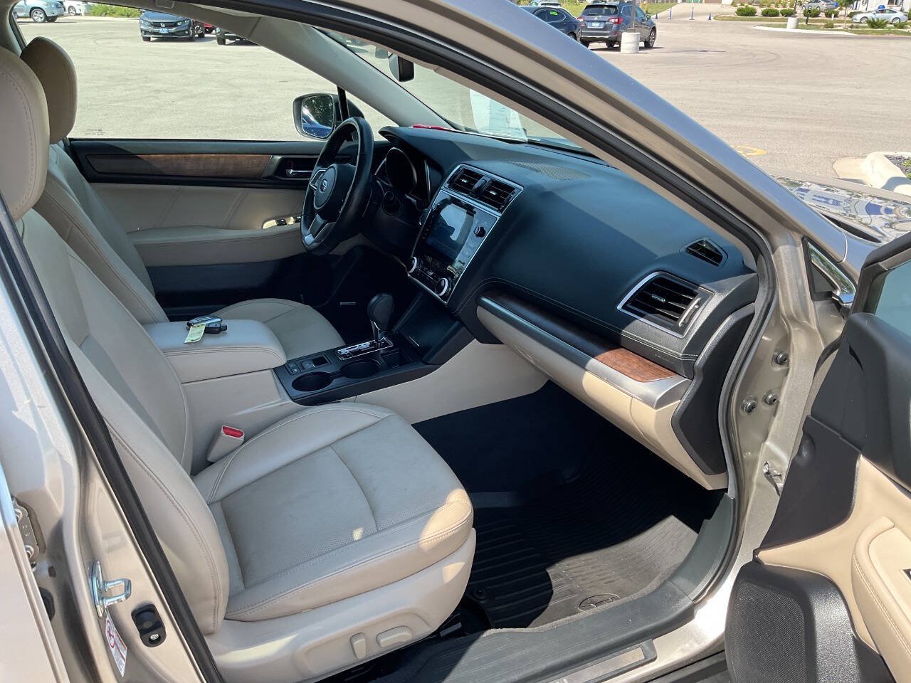 Used 2018 Subaru Outback 2.5i Limited AWD/4WD image 43