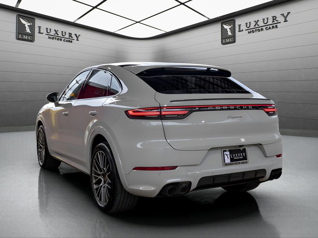Used 2023 Porsche Cayenne Coupe AWD/4WD image 6