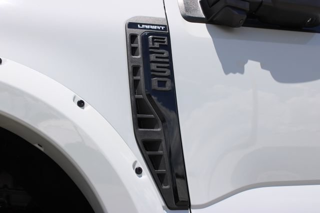 Used 2025 Ford F250 Lariat w/ Black Appearance Package AWD/4WD image 17