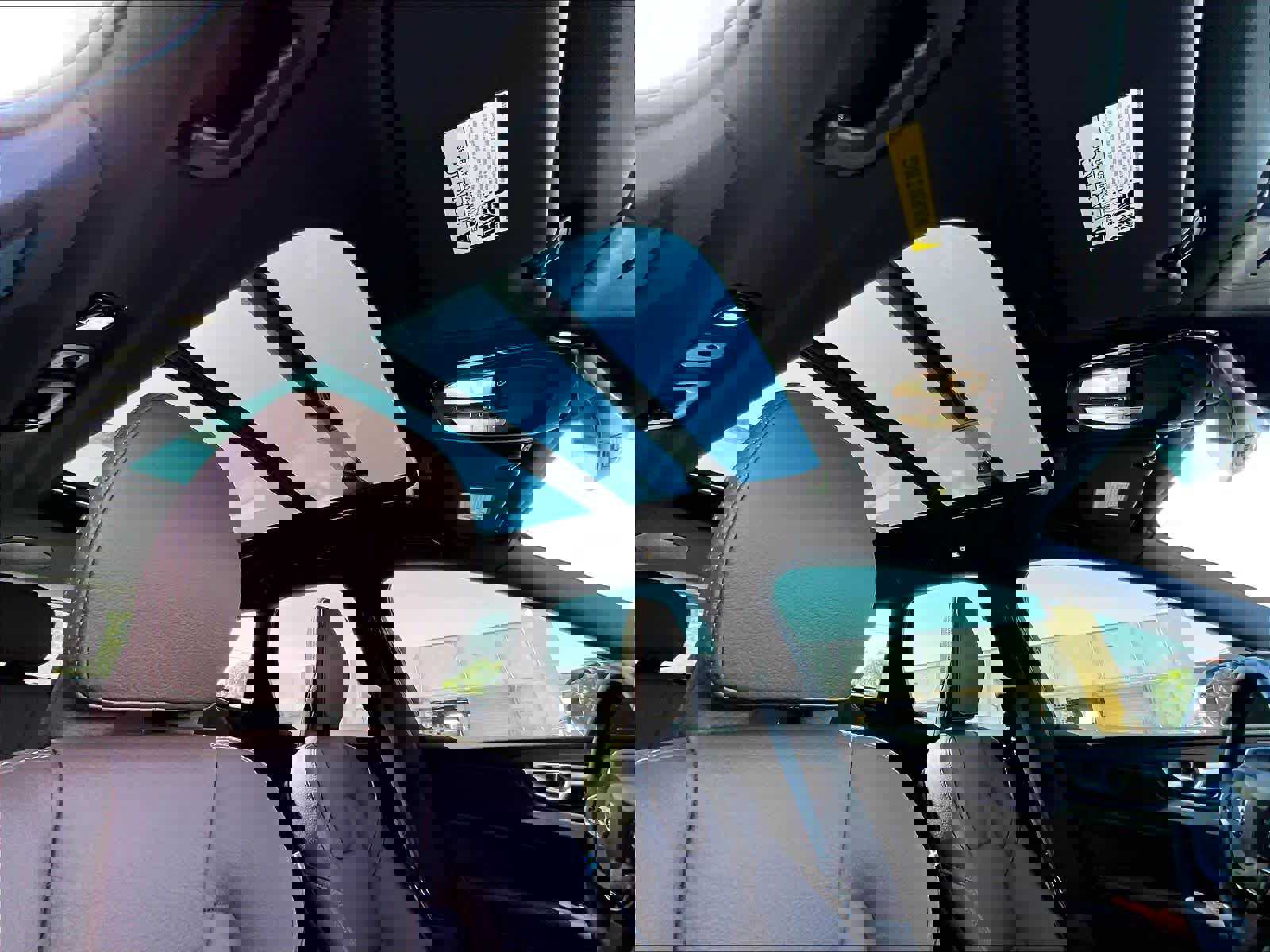 Used 2025 Volvo XC60 T8 Plus w/ Protection Package Premier image 22