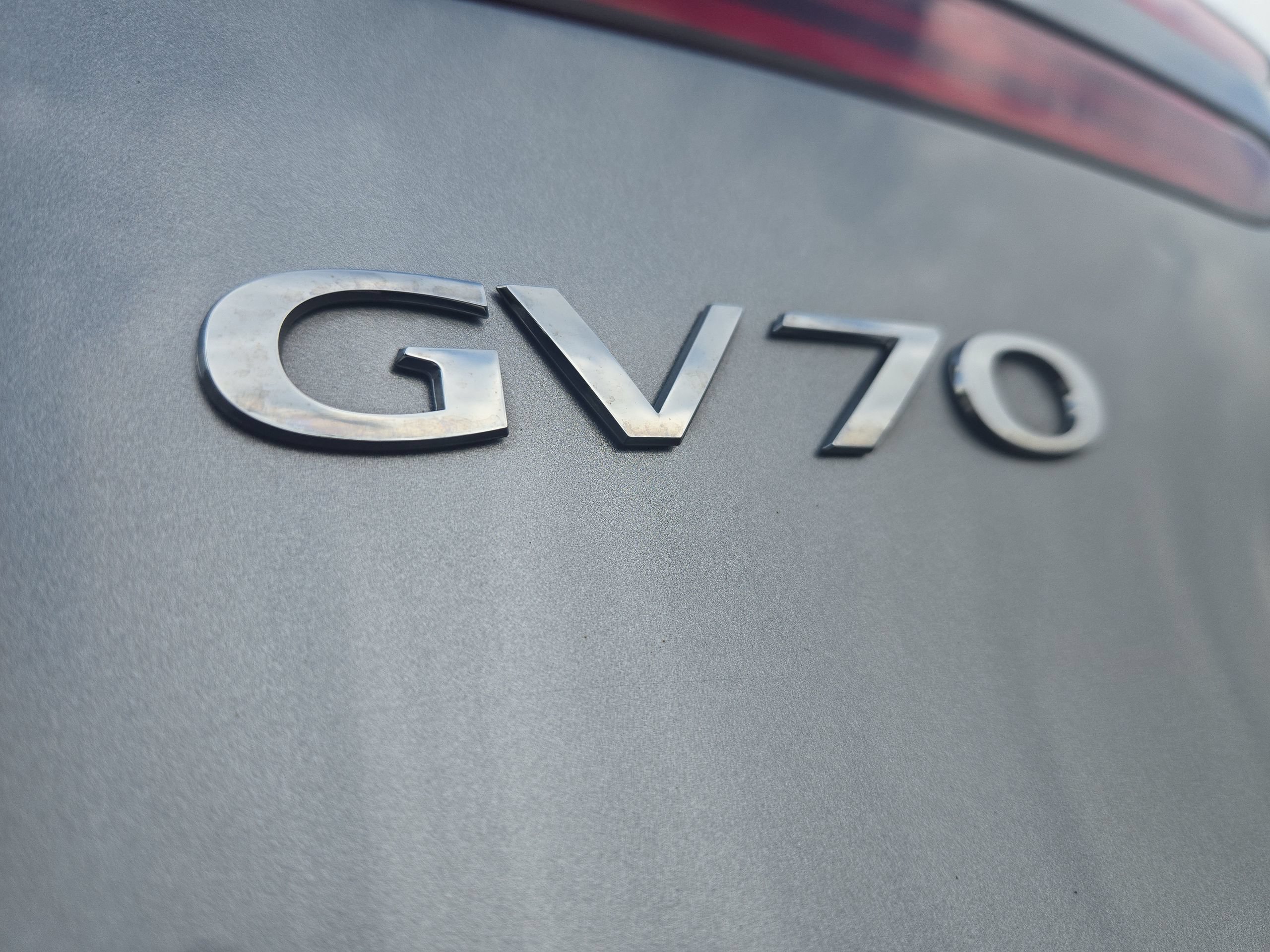 Used 2025 Genesis GV70 2.5T AWD/4WD image 13
