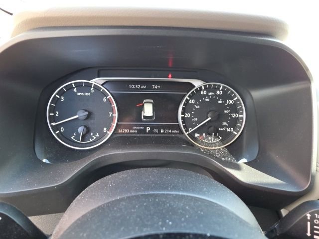 Used 2023 Nissan Rogue SV image 16