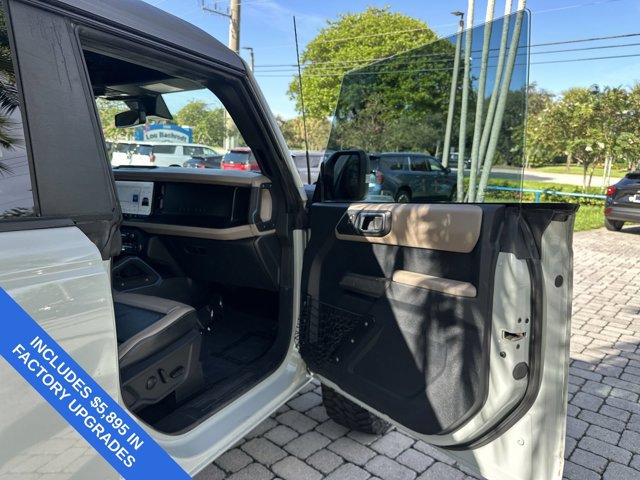 Used 2023 Ford Bronco Wildtrak AWD/4WD image 23