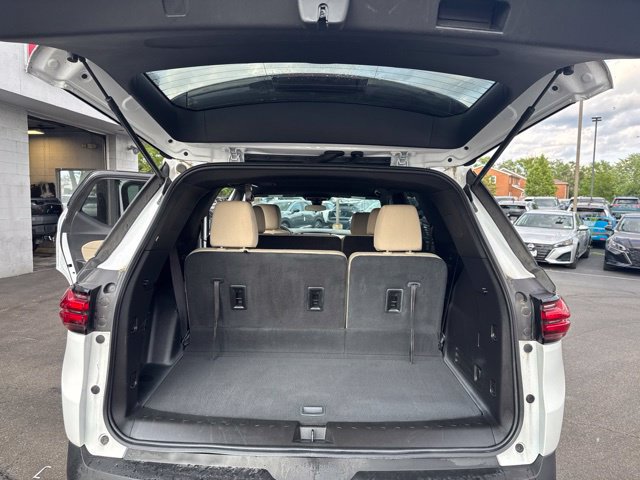 Used 2023 Chevrolet Traverse LS AWD/4WD image 21
