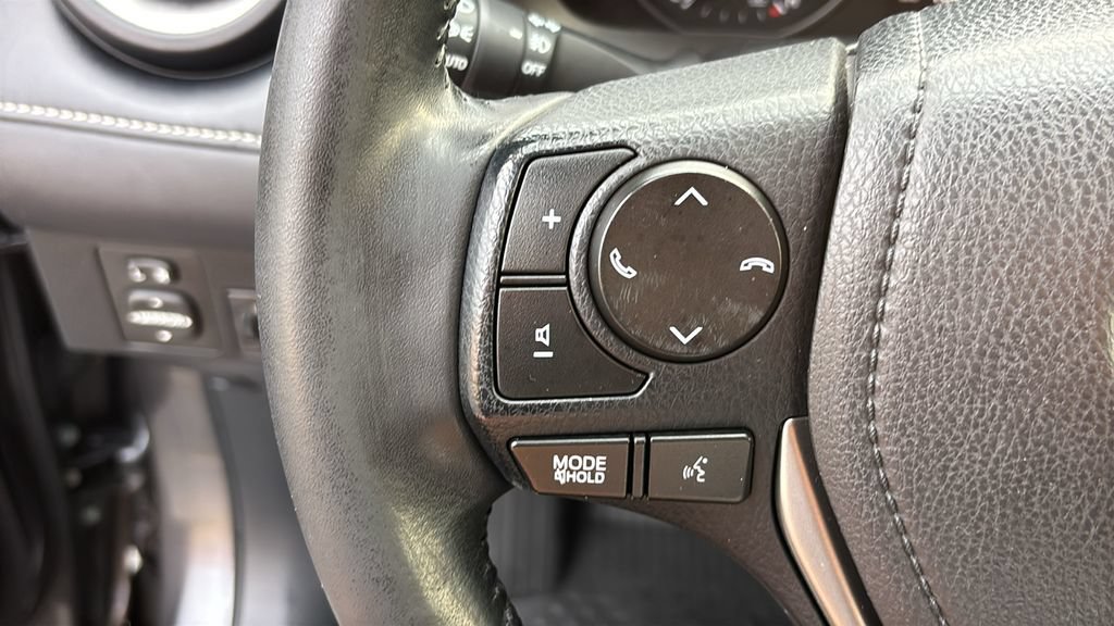 Used 2018 Toyota RAV4 XLE AWD/4WD image 18