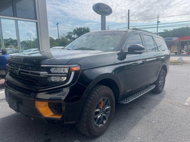 Certified 2025 Ford Expedition Tremor AWD/4WD image 1