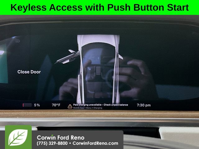 Used 2022 Tesla Model S image 11