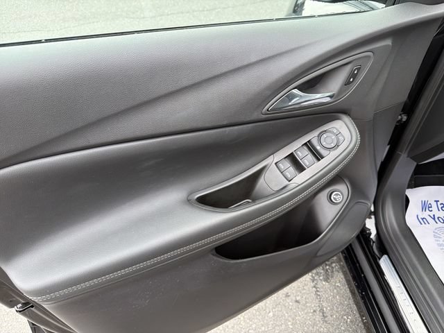 Used 2023 Buick Encore GX Select w/ Sport Touring Package FWD image 21