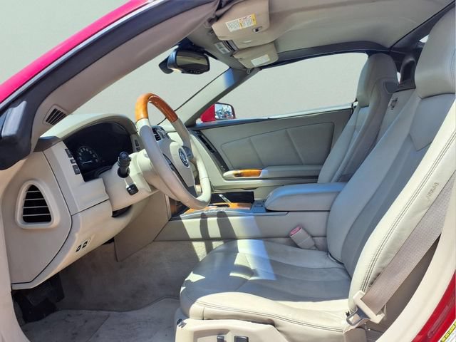Used 2005 Cadillac XLR RWD image 20